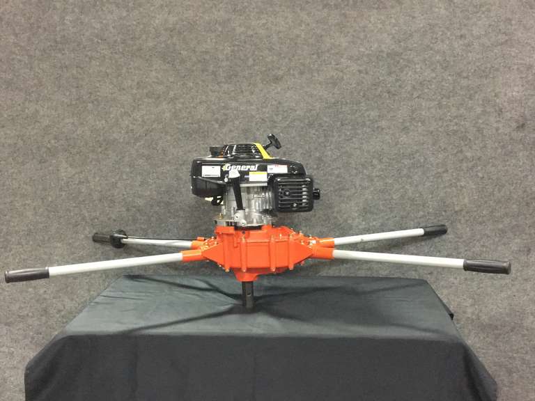 Hole Digger Honda Motor GXV160 No Auger 777 Auction Company