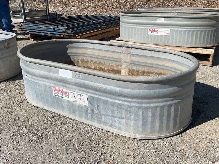 Small Animal Water Trough 777 Auction Company