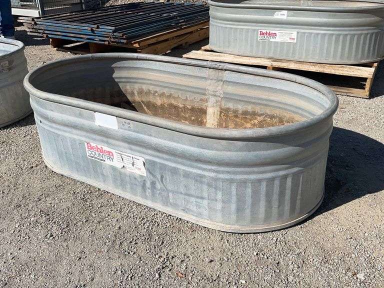 Small Animal Water Trough 777 Auction Company