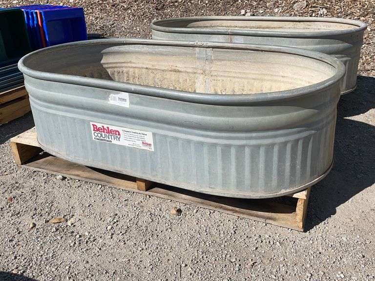 Small Animal Water Trough 777 Auction Company