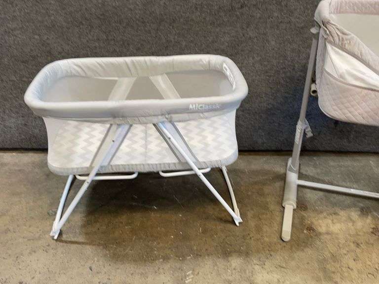 2 777 Auction Company