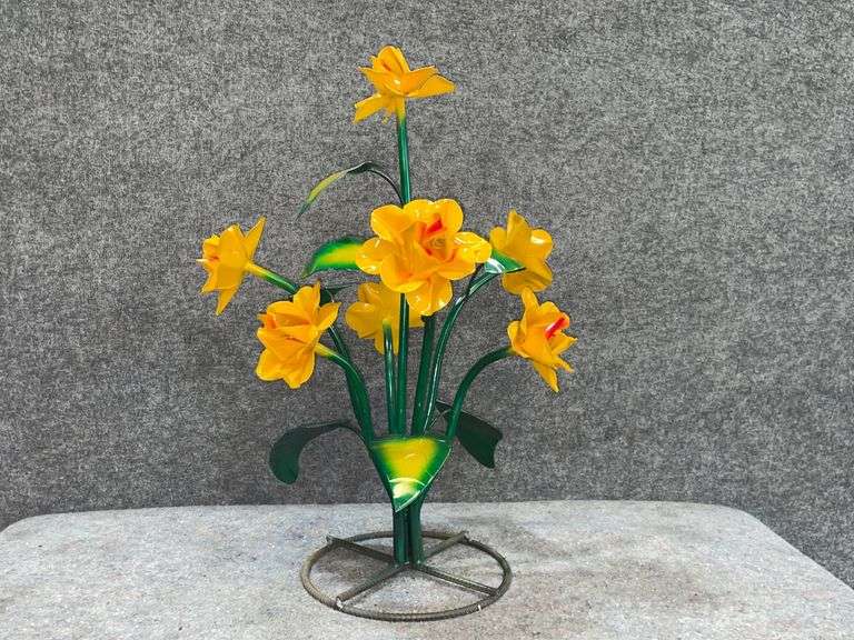 Metal Yellow Outdoor Flower 777 Auction Company