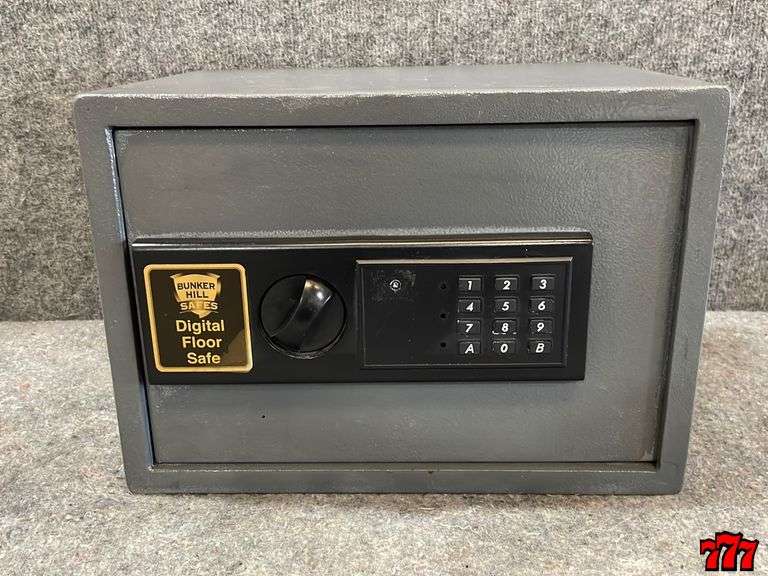 Bunker Hill Safe W/Key 777 Auction Company
