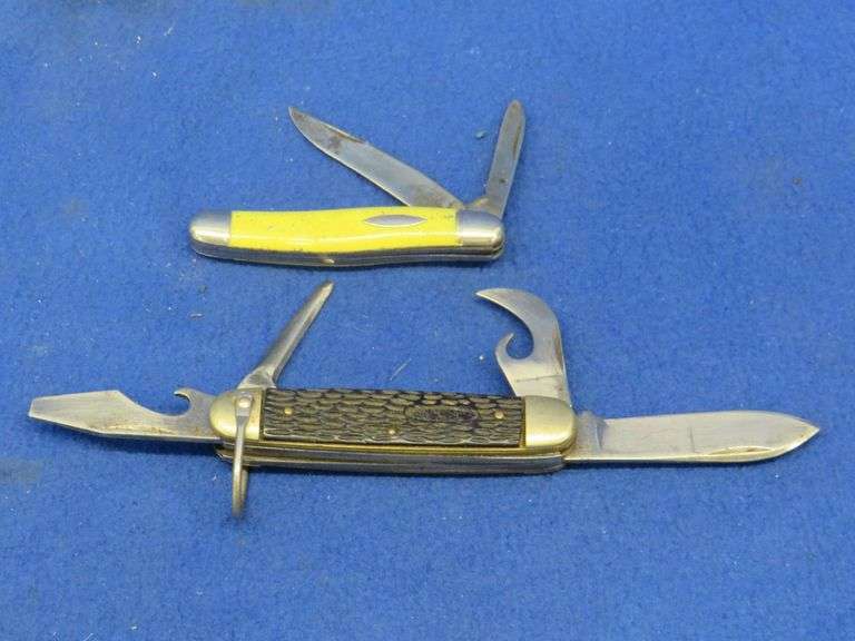 Two old folding knives Ulster Knife USA Syracuse Knife Co. AAA