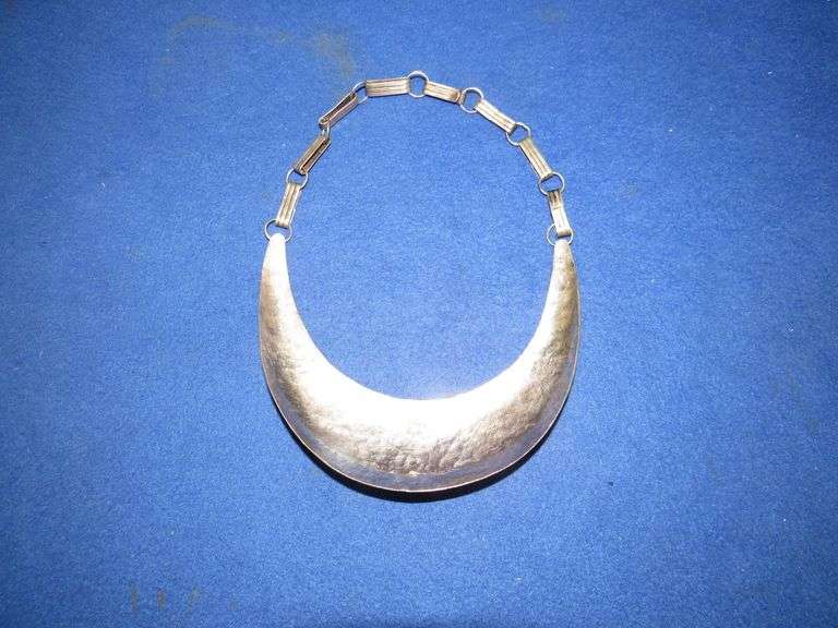 Sterling silver necklace. 64 total grams. AAA Auction and Realty