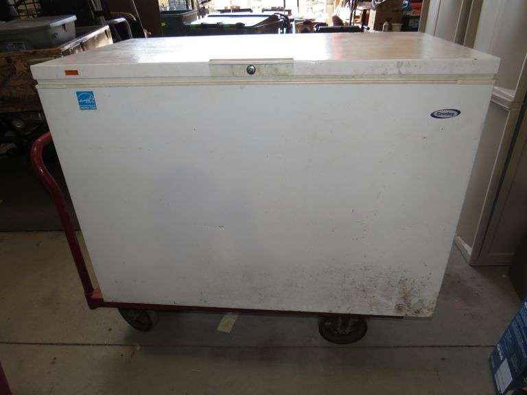 2010 Crosley chest freezer. 15 cubic feet. Works great. Some cosmetic
