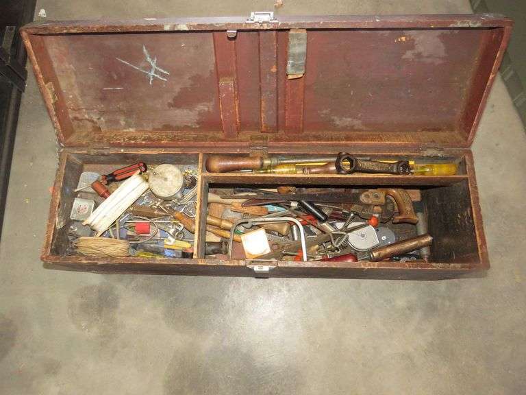 Vintage 35" x 10" x 13" wooden carpenter's or mechanic's box with brass