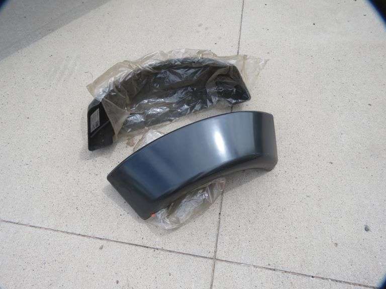 Tow Zone Plastic Trailer Fenders AAA Auction and Realty