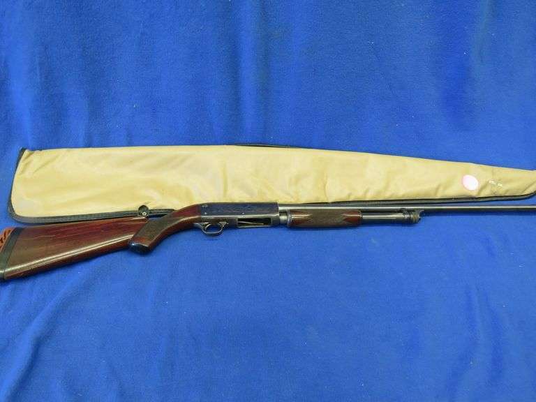 Ithaca Model 37, 20gauge pump shotgun with a modified choke, recoil
