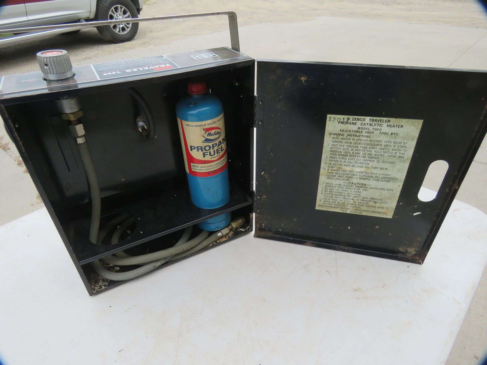 Zebco Traveler 7000 Flameless Catalytic Propane Heater - AAA Auction and  Realty