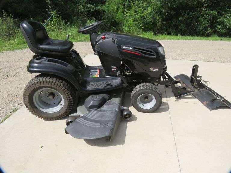 Craftsman DGS6500 Lawn Tractor with Kohler Pro 26HP VTwin, Hydrostatic