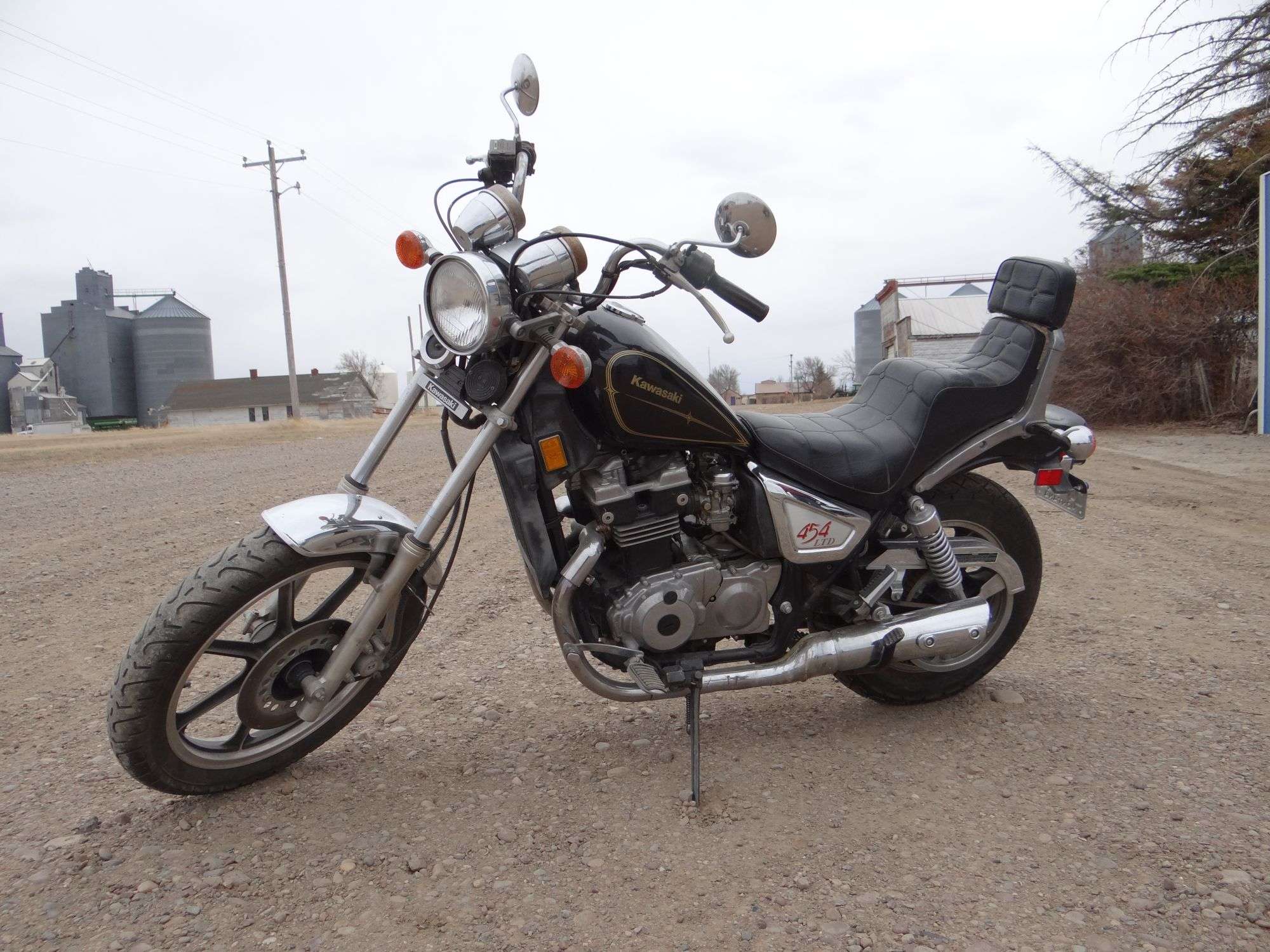 1989 Kawasaki 454 Ltd road bike - Ascent Auction