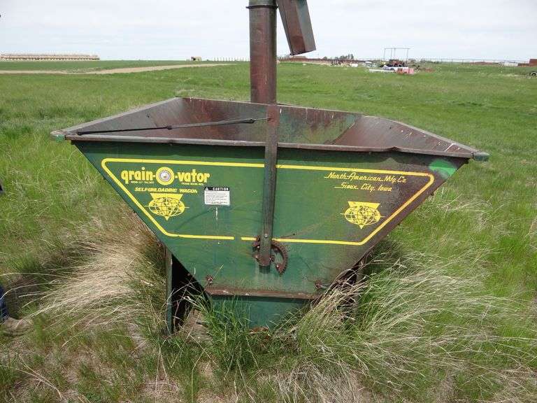 Grain-o-vator for pickup box