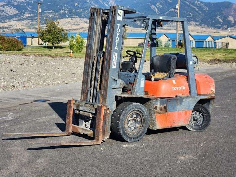 Toyota 52-6FGU35 forklift, LP, 7000lb capacity