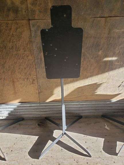Action target, .25" steel shooting target, 60" tall
