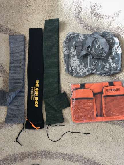 3 Gun Sacks and 2 Bags