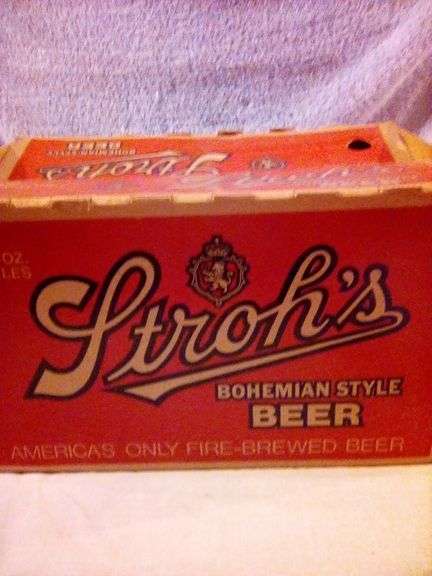 Vintage Stroh's 12 oz. Bottles box - Lil Dusty Online Auctions - All ...