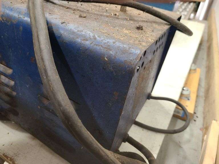 Vintage Rizk National Battery Charger. 4d Lil Dusty Online Auctions