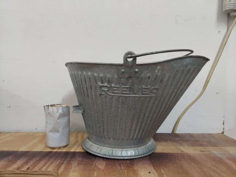 Vintage Reeves Metal Coal Ash Bucket. Lil Dusty Online Auctions All