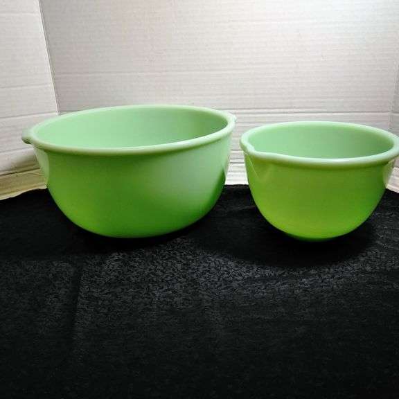 Two Jadeite mixing bowls 4 1/4" x 6 1/4" w/spout and 4 1/2" x 9" both