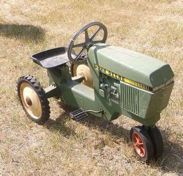 Vintage Cast Metal John Deere Pedal Tractor Lil Dusty Online Auctions