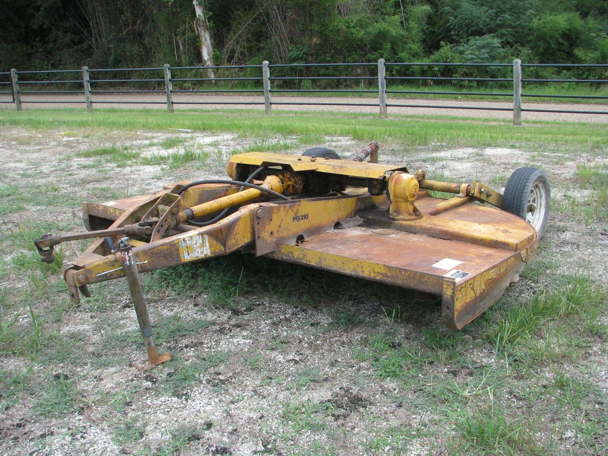 SideWinder PG-210 10' Rotary Mower - Auctioneer Express