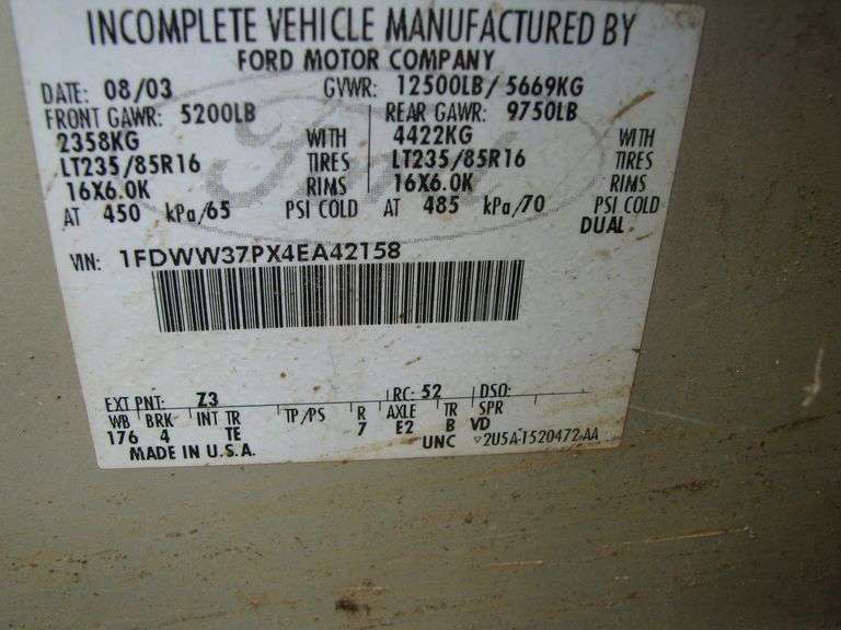 FORD F-350 4x4 TRUCK - VIN: 1FDWW37PX4EA42158
