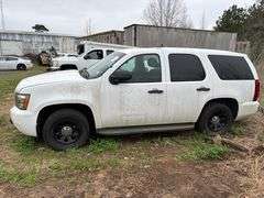 CHEVROLET TAHOE - VIN: 1GNLC2E03CR196337