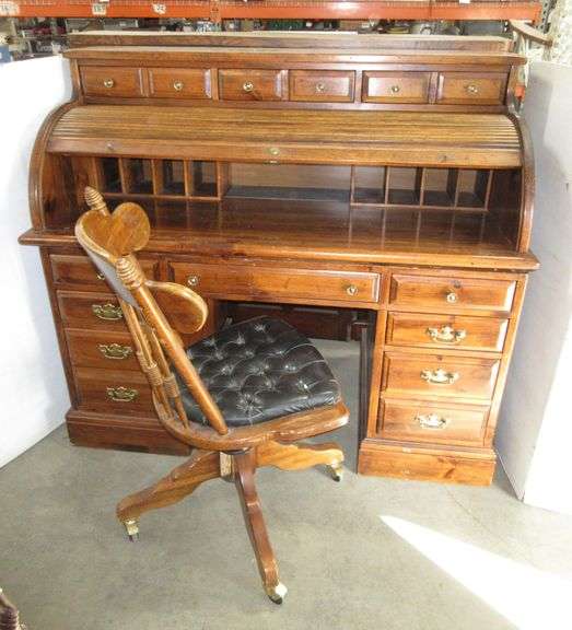 Large Kling Colonial Roll Top Desk with Chair and Key Albrecht Auction Service