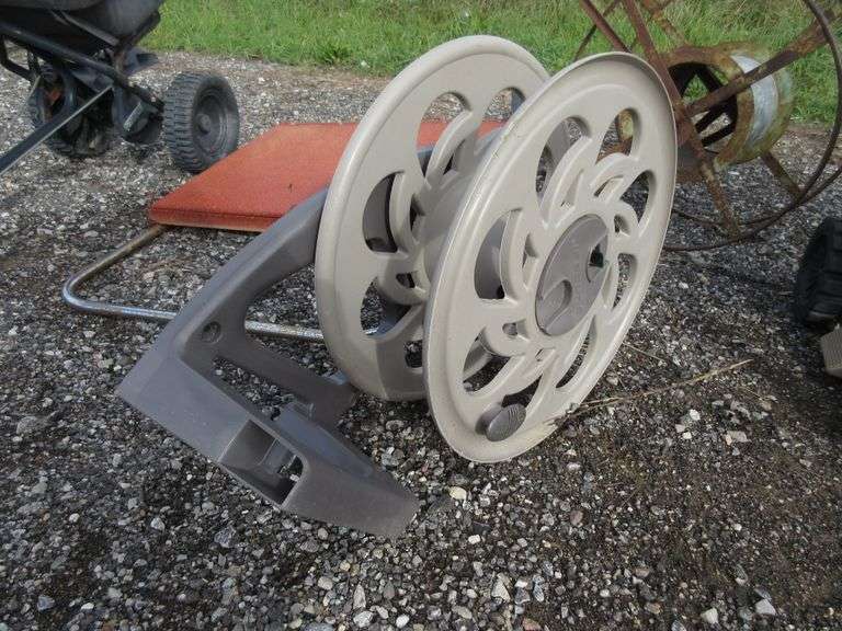 Hosemobile Hose Reel with Hose and Instructions; Suncast Hose Reel
