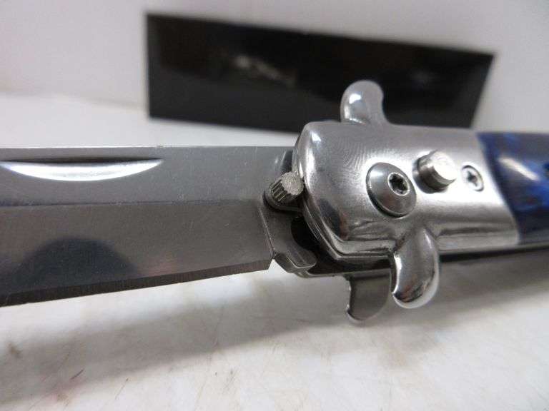Blue Scale Switchblade Knife with Safety Albrecht Auction Service