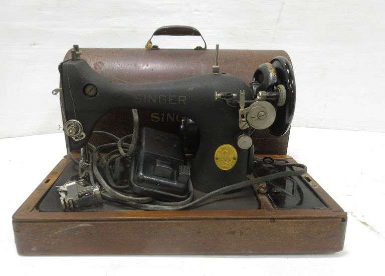 Vintage 1952 Singer Electric Sewing Machine, No. BZ 98 with Bentwood Case and Foot Pedal