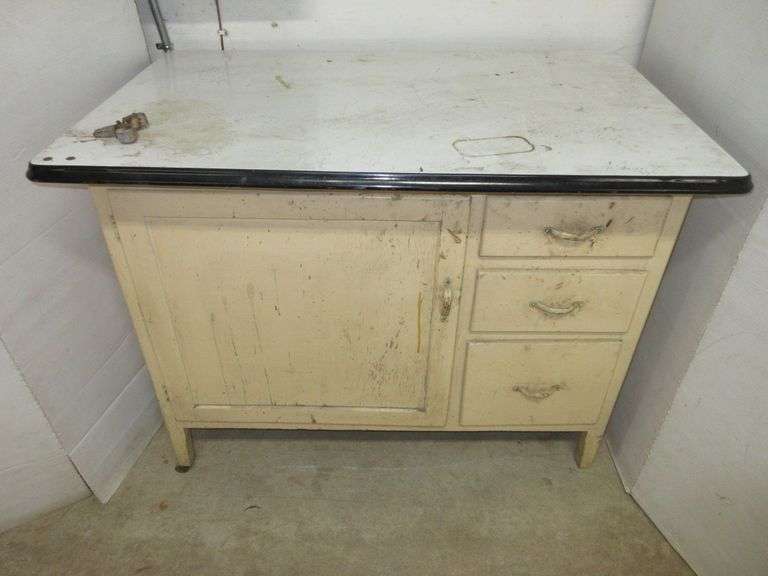 Antique Bakers with Porcelain Top Albrecht Auction Service