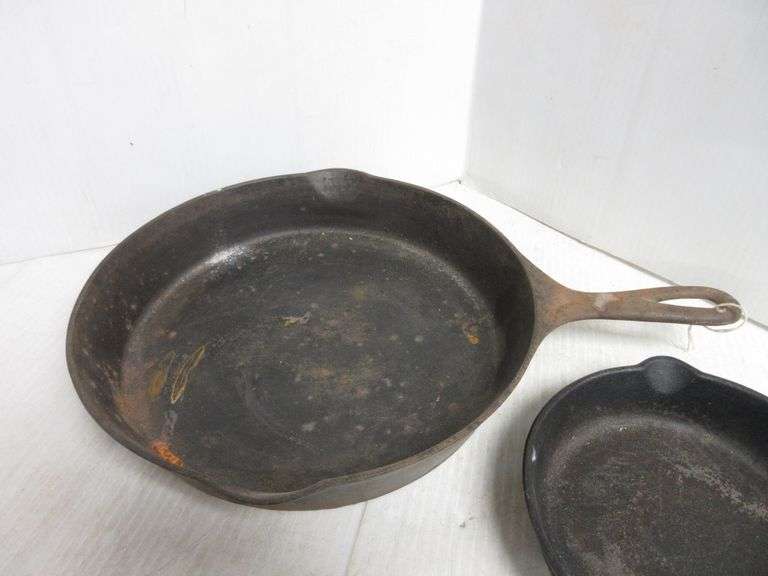 Cast Iron Pans Heuck Classics, 6 1/2"; Wagner Ware, 11", Minor Rust