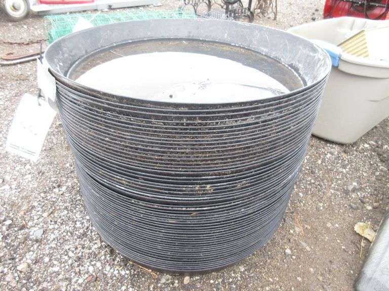 (52) Planter Drip Pans Albrecht Auction Service