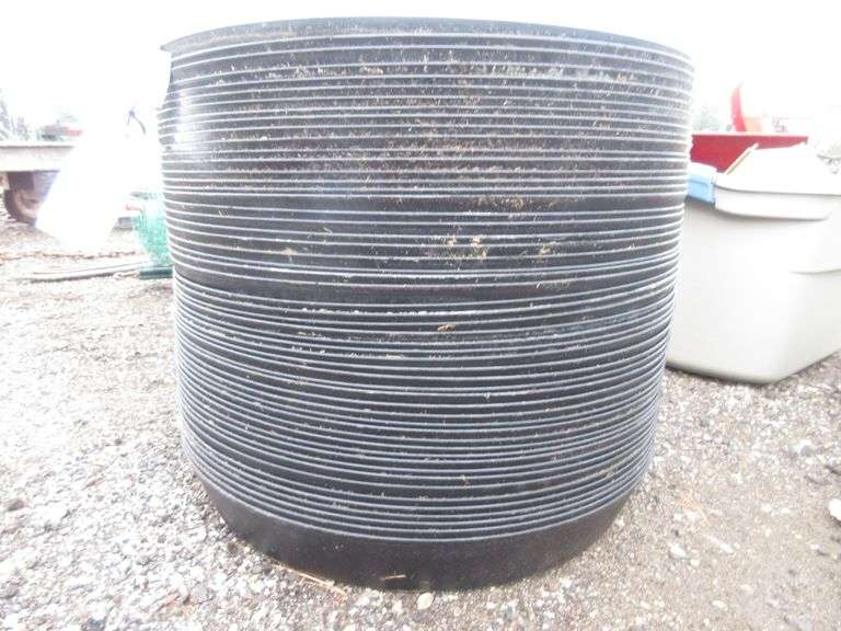 (52) Planter Drip Pans Albrecht Auction Service