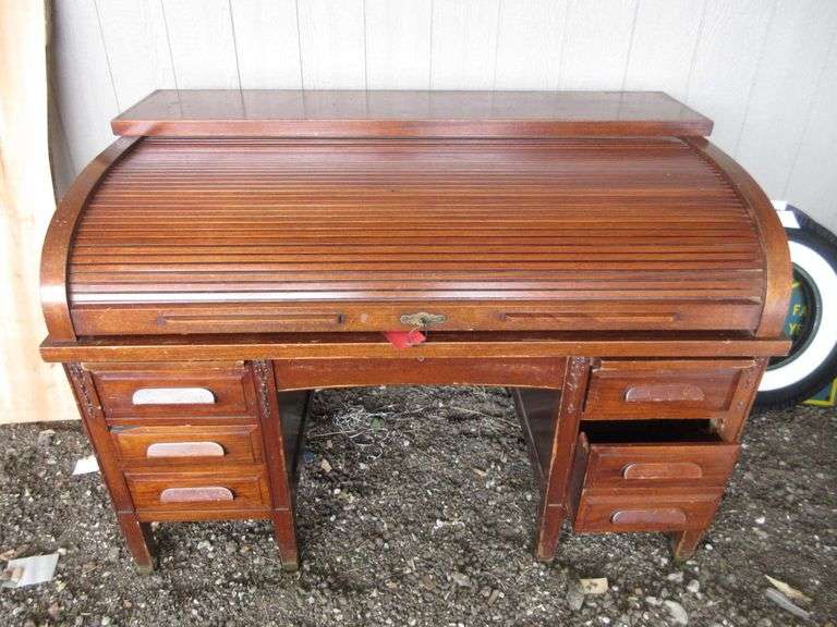 Old Roll Top Desk with Key Albrecht Auction Service