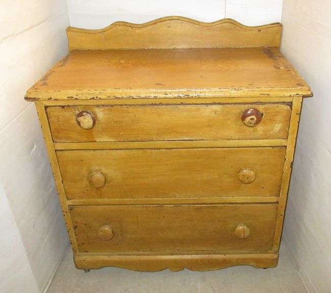Antique Dresser with Three Graduated Dovetailed Drawers and Original