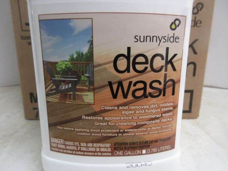 (4) Gallons of Sunnyside Deck Wash, Cleans and Removes Dirt, Mildew, Algae, and Fungus Stains