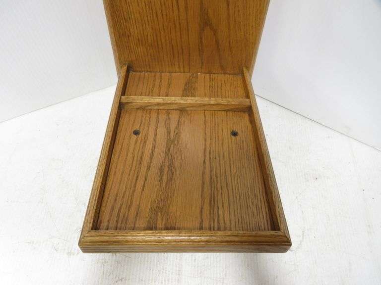 Victorian Amish Oil Lamp with Amish Made Oak Display Shelf Albrecht