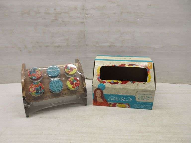 Pioneer Woman Spice Rack and Jar Set Albrecht Auction Service