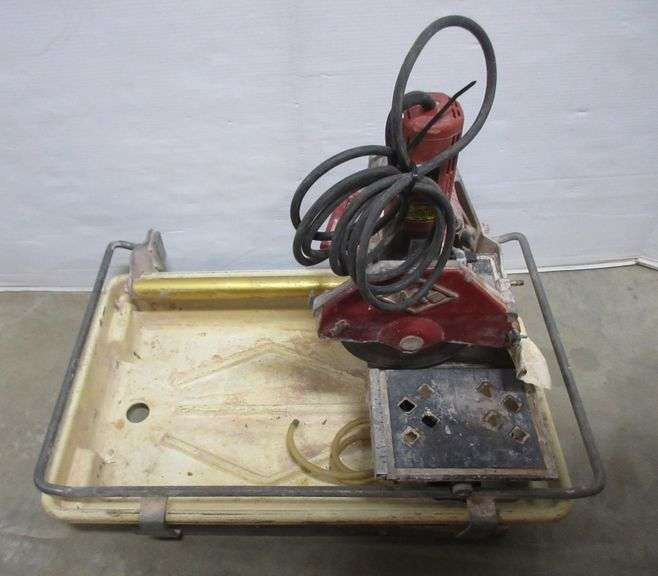 MK 770 Tile Saw with Coolant Pump Albrecht Auction Service