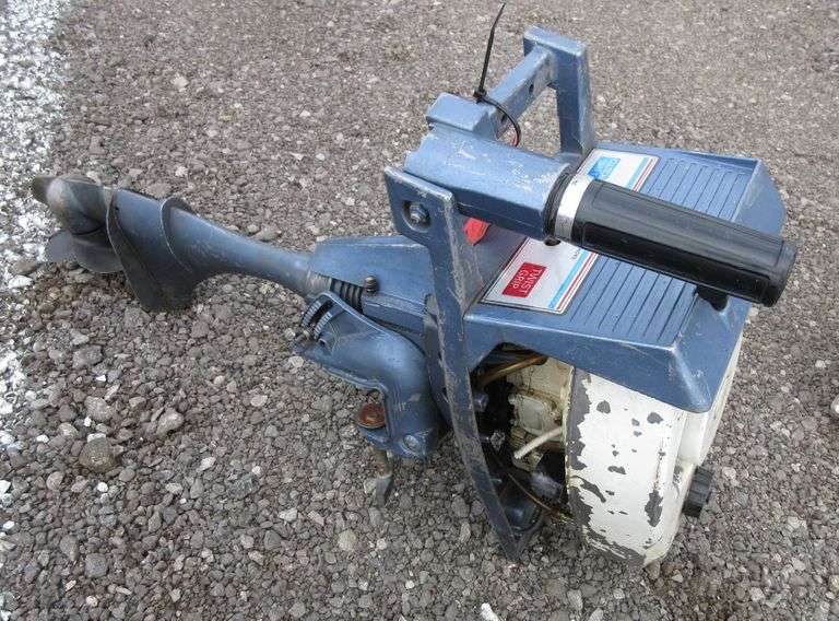 Eska 7 HP Outboard Boat Motor Albrecht Auction Service