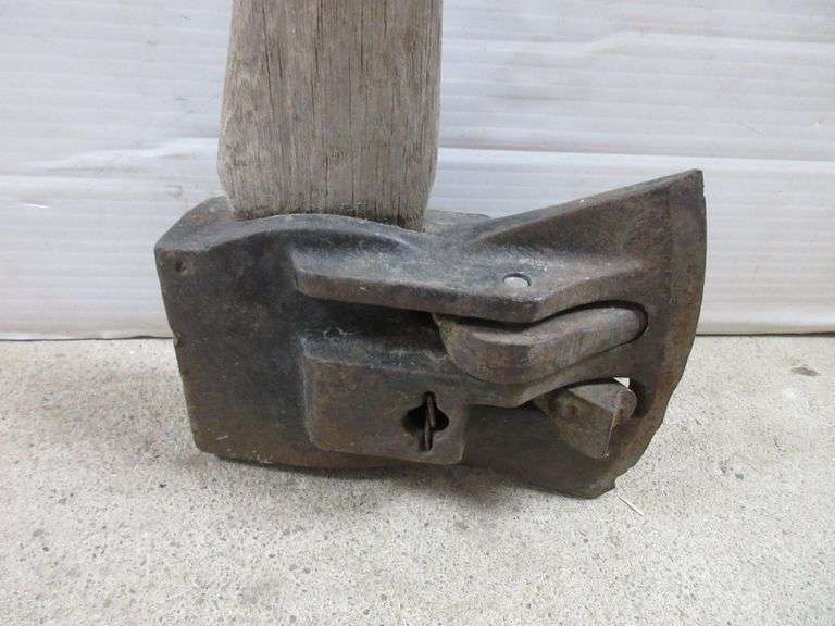 Chopper 1 USA Spring Loaded Axe Albrecht Auction Service