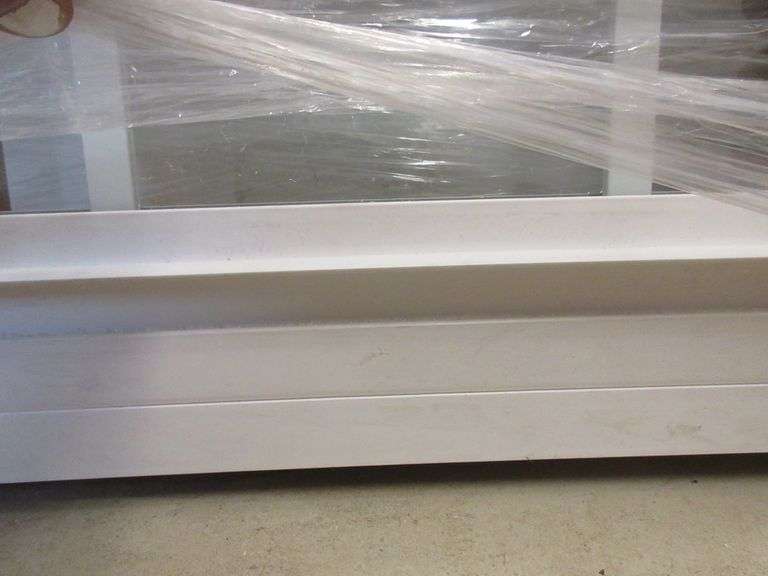 Simonton Double Hung Window with Screen Albrecht Auction Service