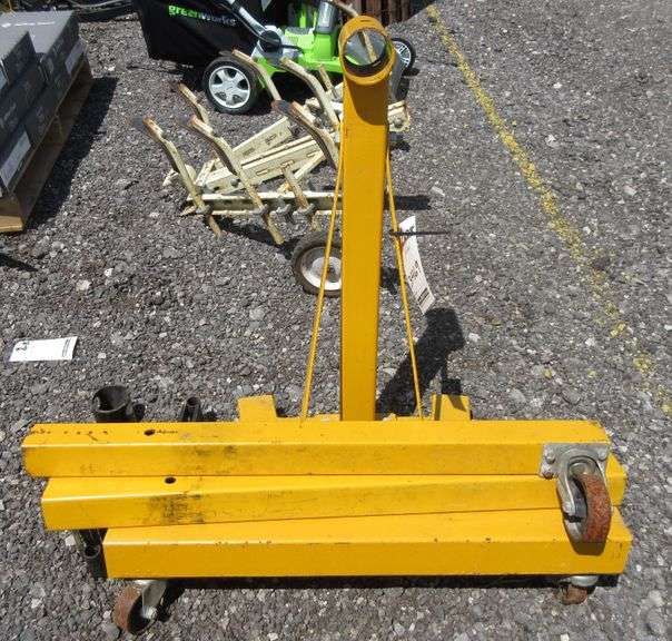 FourPiece Yellow Engine Stand Albrecht Auction Service