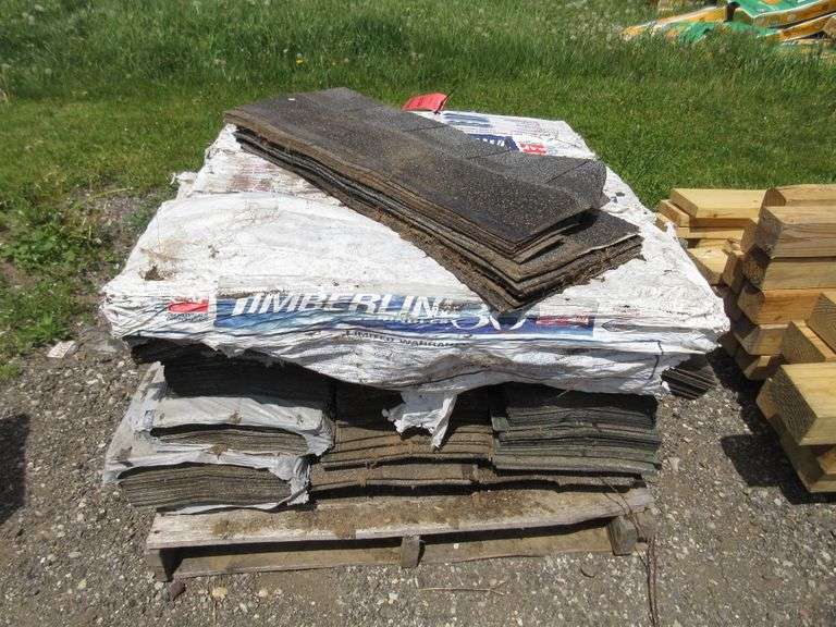 Pallet of Shingles, Various Colors and Sizes Albrecht Auction Service