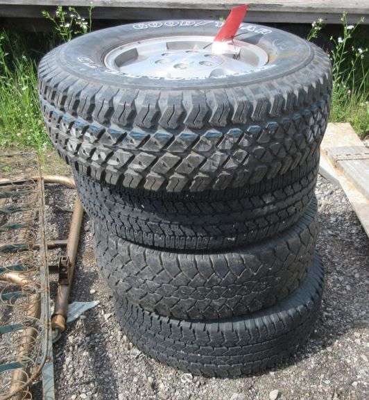 (4) 16" Aluminum Chevy Truck Wheels with 265/75/16" Tires Albrecht