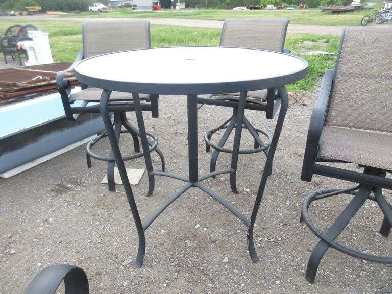 High Top Patio Table with (4) Stools Albrecht Auction Service