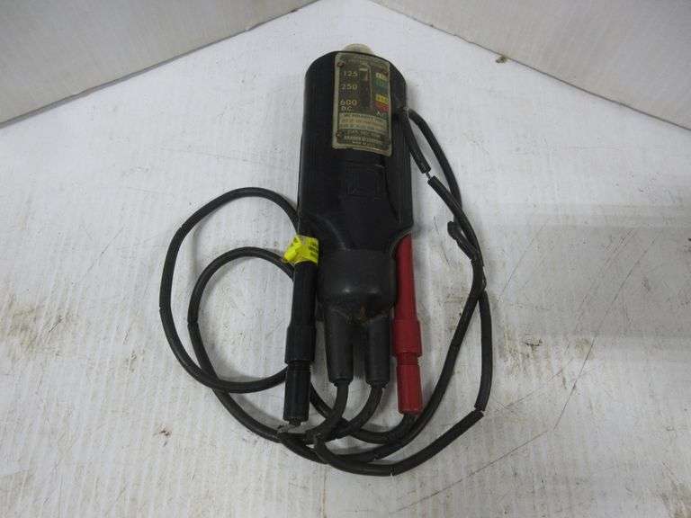 Older Wigginton Voltage Tester, Catalog No. 5008 Albrecht Auction Service